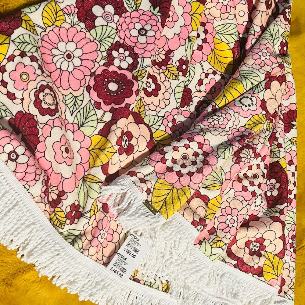 NEW FLOWERED THROW BY DODO BAR